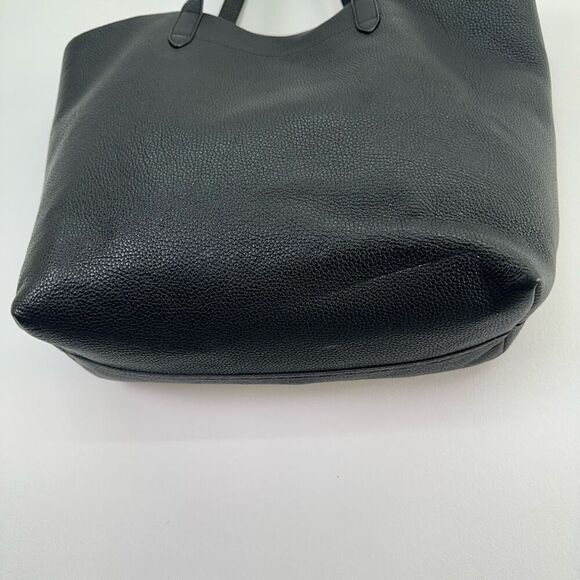 Cuyana Classic Structured Black Italian Pebbled Leather SFM Monogrammed Tote - Picture 7 of 11